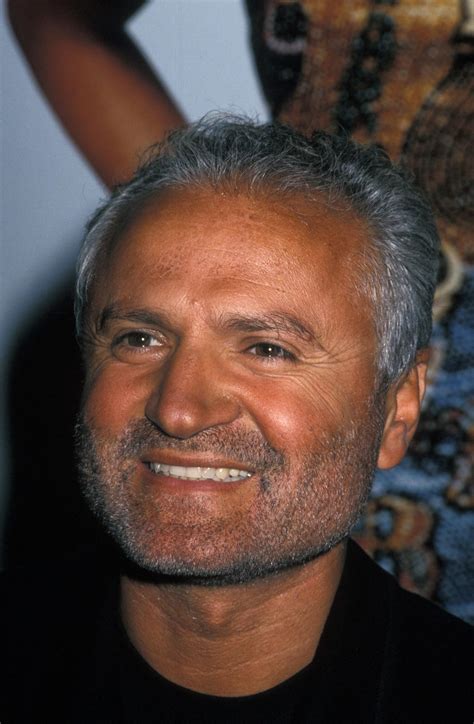 estilista versace|gianni versace.